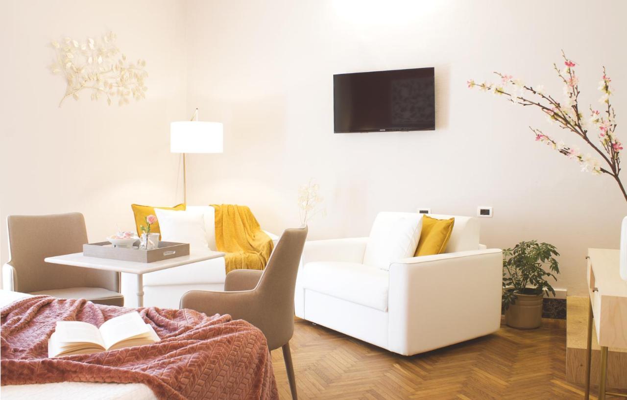 Accanto Al Centro B&B Prato  Eksteriør billede